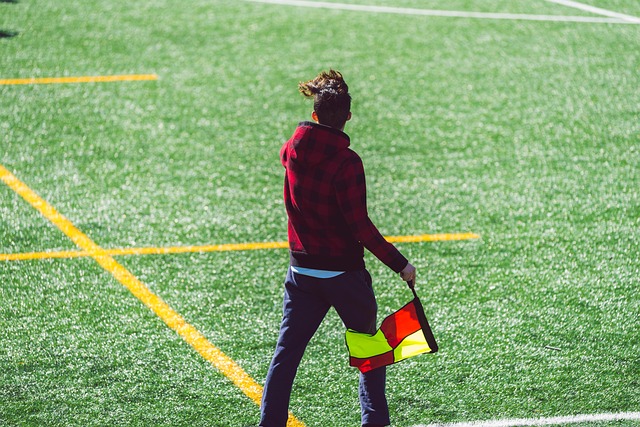 广东拼下广厦 迎3喜1忧！莫兰德肯拼命+徐昕爆发，伯克太水了.